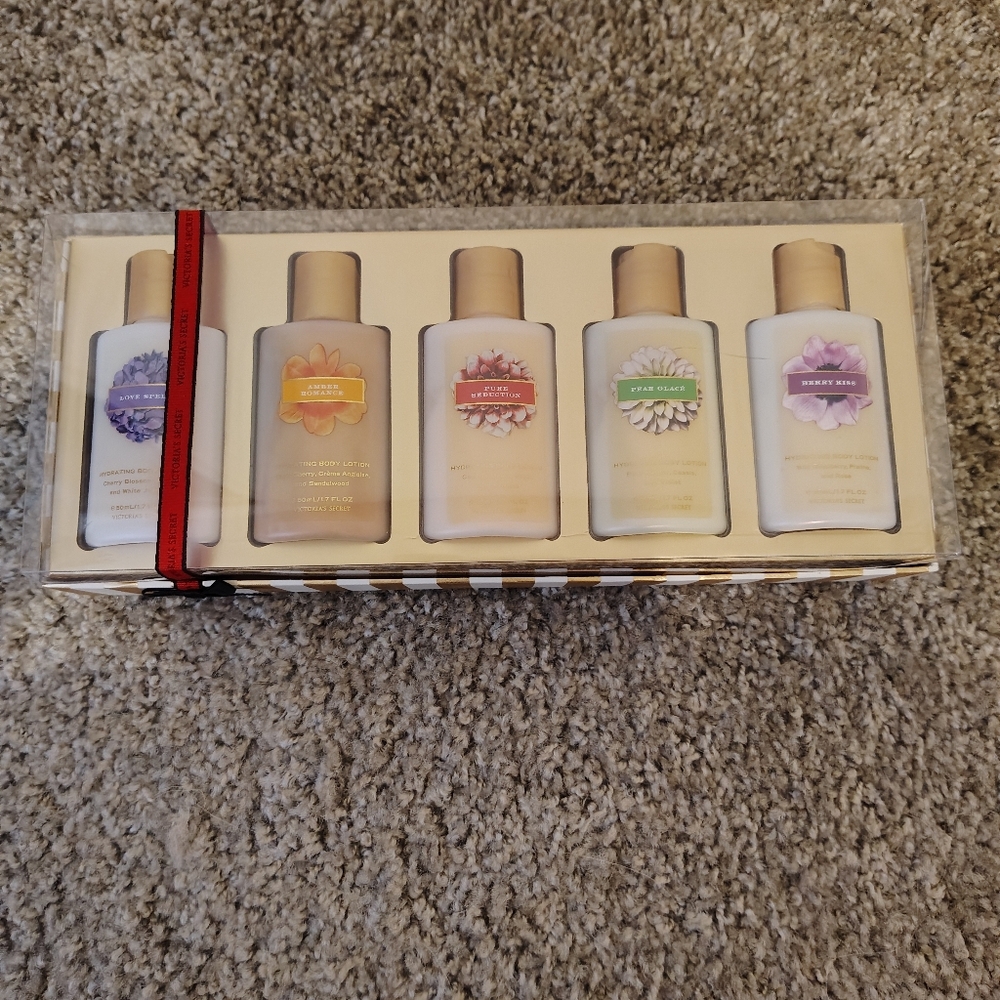 Victoria's Secret Body Lotion Set